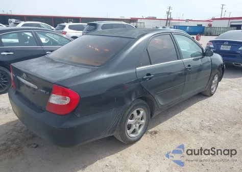 2004 Toyota Camry Le z USA, uszkodzony, nr VIN 4T1BE32K34U314309